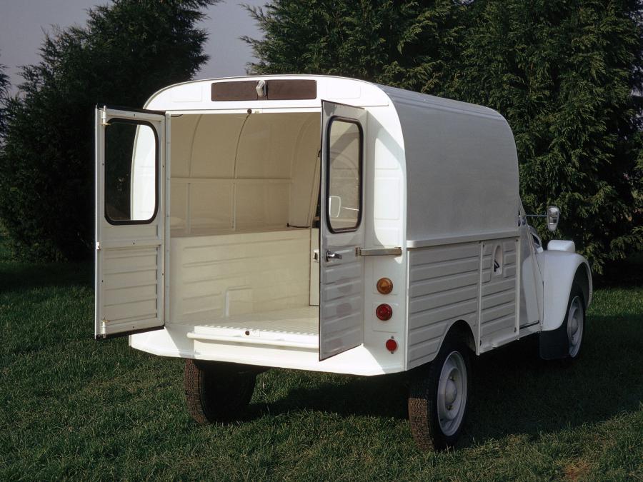  Citroen 2CV Fourgonnette AK400 1975 года  (фото 5 из 6)